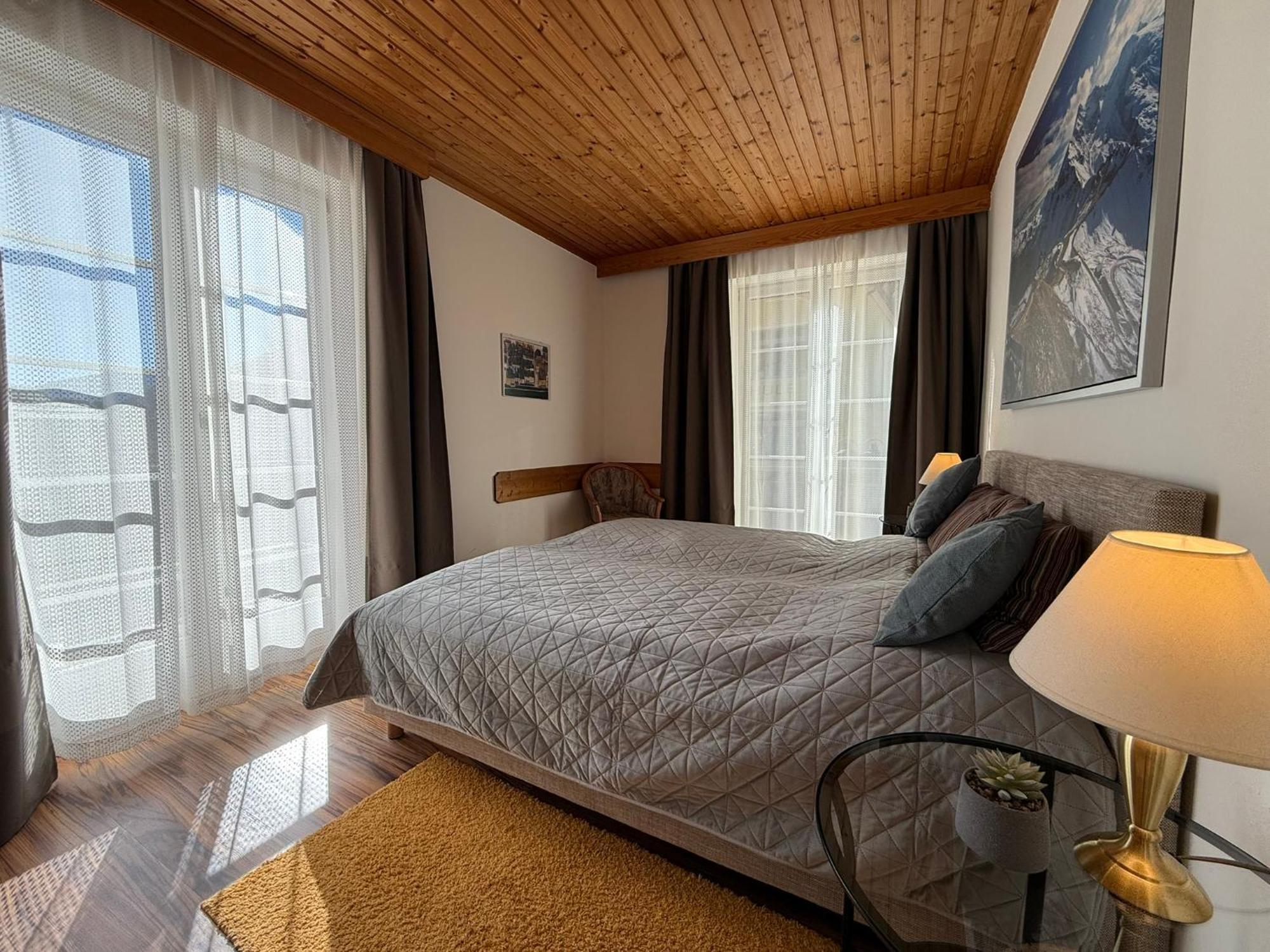 Alpina Appartements Mallnitz Quarto foto